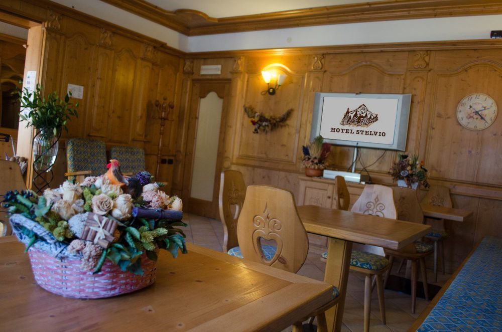 Hotel Stelvio Varese Eksteriør bilde