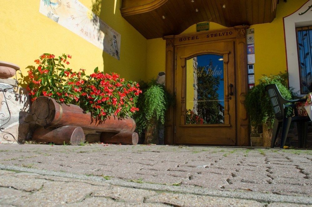 Hotel Stelvio Varese Eksteriør bilde
