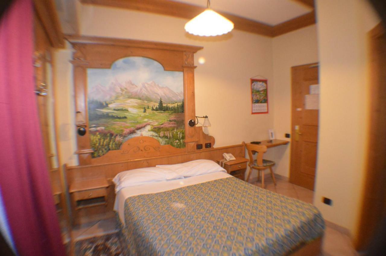 Hotel Stelvio Varese Eksteriør bilde